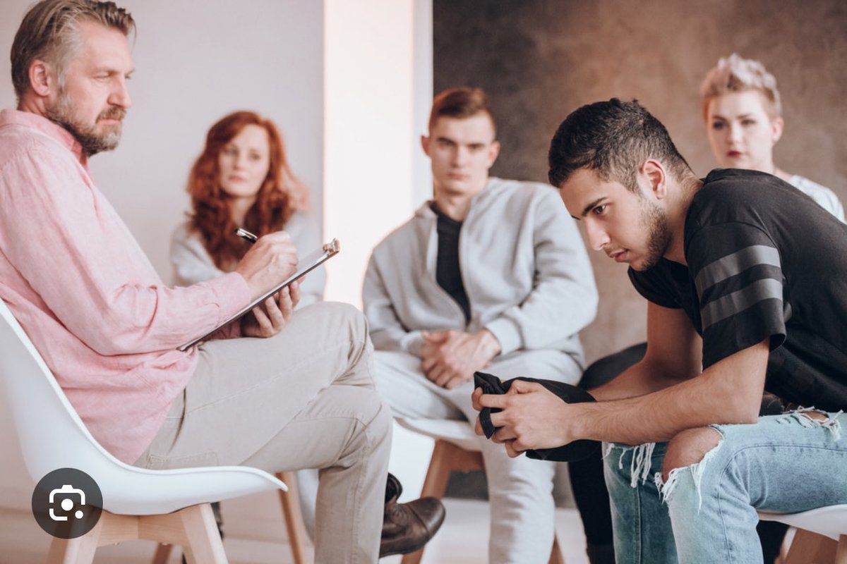 Mariners fans, it’s time for a bit of an intervention.

We care.

You’re not okay right now.