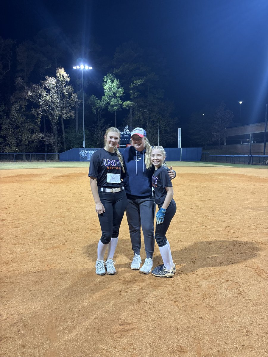 Merritt Pierce 2030 tweet media