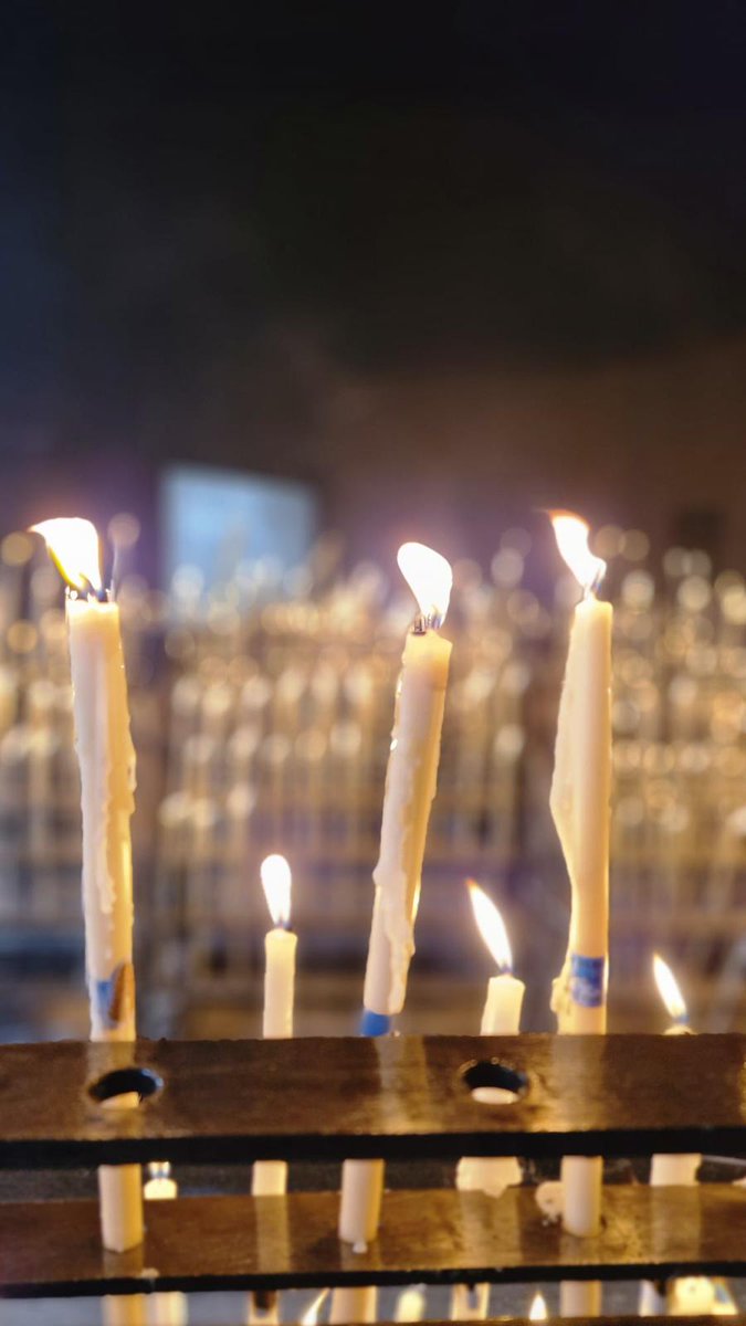 Velas de <a href="/Jumase70/">Juan manuel</a> para que se haga realidad. 
<a href="/hdadmatrizrocio/">Hermandad Matriz Almonte</a> <a href="/HDADMALAGA/">Hermandad del Rocío de Málaga</a> 
Familia