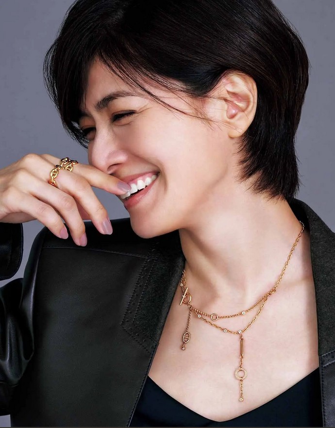 สุขสันต์วันเกิดพี่ยูกิ
อายุ 50 แล้วยังโคตรสวยหล่อเท่อบอุ่นขนาดนี้ 🧡
อยากโตไปเป็นคนสดใสได้สักเสี้ยวนึงของพี่บ้าง
ขอให้พี่ได้แสดงละครที่ได้ยิ้มเยอะๆ รับบทอาชีพเท่ๆ
นุ้จะรอกรี๊ดรอกราบพี่นะคะ 🙇‍♂️🙇‍♂️🙇‍♂️