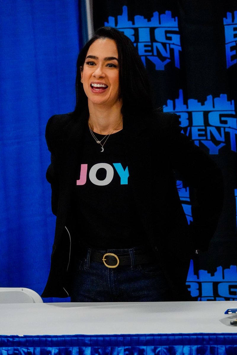 Prettiest mama!!! 

📸: <a href="/ECBITW/">Esteban Cardenas</a>