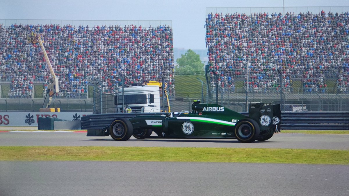 ダメなクルマで騙しだまし走ったけど､予選結果は17番手Q1敗退wチームメイト可夢偉は16番手でQ2進出😅
#F12015シリーズ