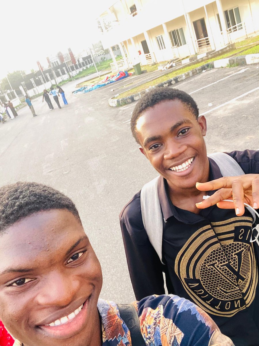 Big_Badejoko's tweet image. And it&apos;s a wrap for the DevFest Ado Ekiti 2025! 😌

An event filled with so much experience, fun and impact...

#DevFestAdoEkiti2025 
#DevFest2025 
#DevFestAdoEkiti 
#gdgadoekiti 
#hellogemini