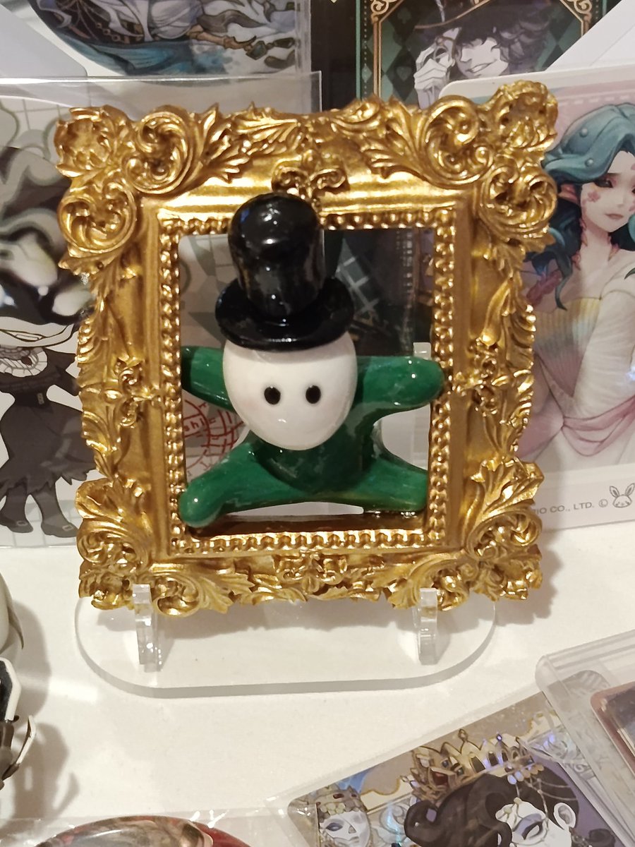 LucianWhestle's tweet photo. @tanabata Mini jacki gimme luck hehe https://t.co/kmTZtwMYgT