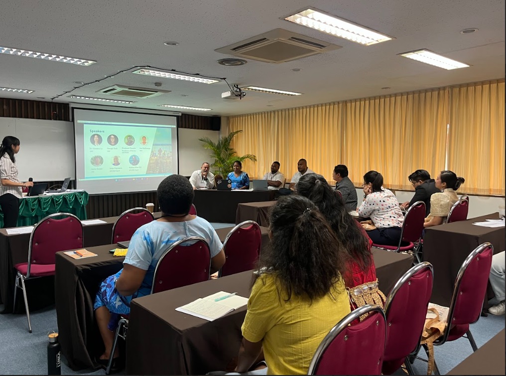 AfsGender's tweet photo. GAF9 Day 2 | Special Session 9
Special Session 9: Community-led Oyster Farms in Fiji: A Case Study of Genderresponsive Aquaculture (IISD)

Community-led oyster farms in Fiji take center stage as experts explore gender-responsive, nature-based aquaculture. 

#GAF9 https://t.co/vrf1ZDLagy