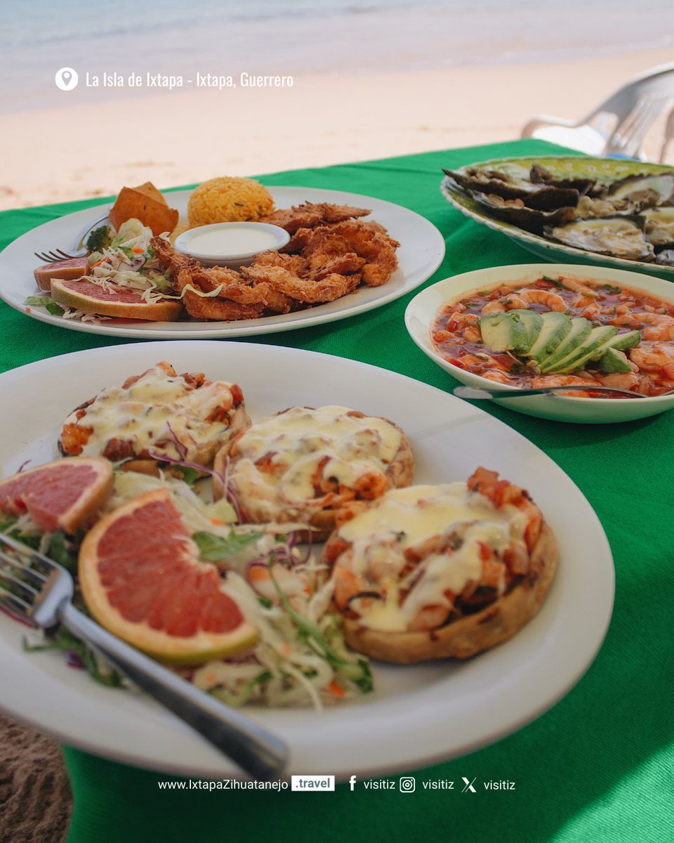 Delicias del mar 🌴
La Isla de Ixtapa es el lugar ideal para disfrutar del sabor auténtico de la costa.
Una comida con los pies en la arena y el mejor sazón de Ixtapa Zihuatanejo en cada bocado. Nuestra gastronomía también es parte del paraíso. 😋☀️