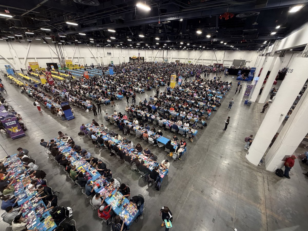 Chris Brown tweet media