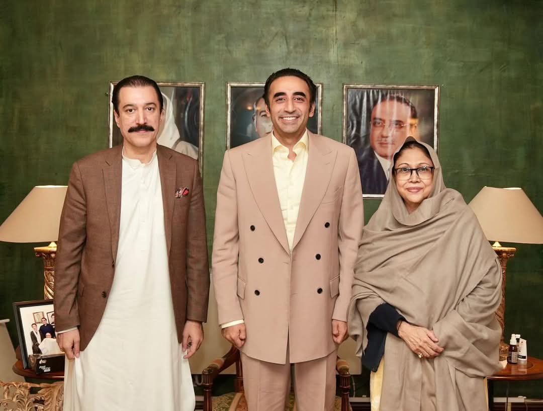 چیئرمین بلاول بھٹو زرداری اور پی پی پی شعبہ خواتین کی صدر فریال تالپور سے آزاد جموں و کشمیر کے نامزد وزیراعظم فیصل ممتاز راٹھور کی زرداری ہاؤس میں ملاقات آزاد جموں و کشمیر کے عوام کے مسائل کو حل کرنا آپ کی ذمہ داری ہے، نامزد وزیراعظم فیصل ممتاز راٹھور کو ہدایت
<a href="/BBhuttoZardari/">Bilawal Bhutto Zardari</a>