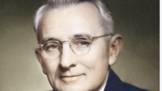 Indl_Learning's tweet image. We learn best by doing!

“Learning is an active process. 
We learn by doing ... 

Only knowledge that is used sticks in your mind.”  
- Dale Carnegie 
Born #OTD November 24th, 1888

Good Monday Morning!

#MondayVibes #Indelible #Education  #EdTech #MondayMotivation #MondayMood