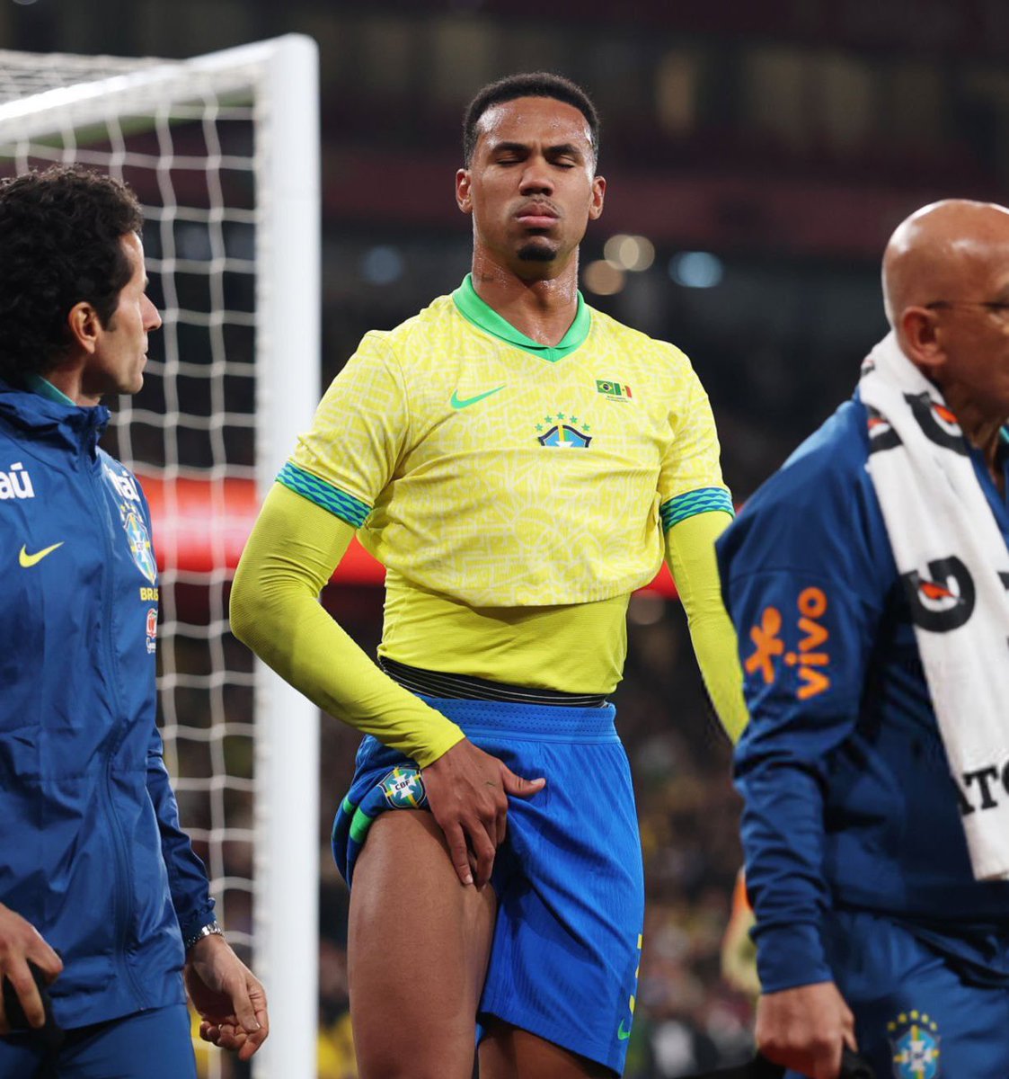 المباريات المؤكد غياب جابريال فيها :
توتنهام 🏠
بايرن 🏠
تشيلسي ✈️

المباريات المحتمل غياب جابريال فيها "لو الاصابه من الدرجه الثانيه" :
برينتفورد 🏠
استون ڤيلا ✈️
كلوب بروج ✈️
ولڤز 🏠
إيڤرتون ✈️
كريستال بالاس 🏠
برايتون 🏠