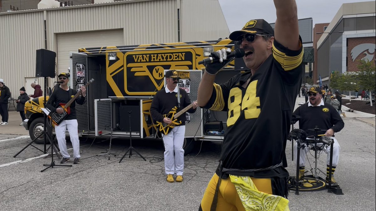 BAND PREDICTION: So Cal? So what!! Hawkeyes make it thrilling by running all over USC on the road. Let’s say, 5150 points to 0.