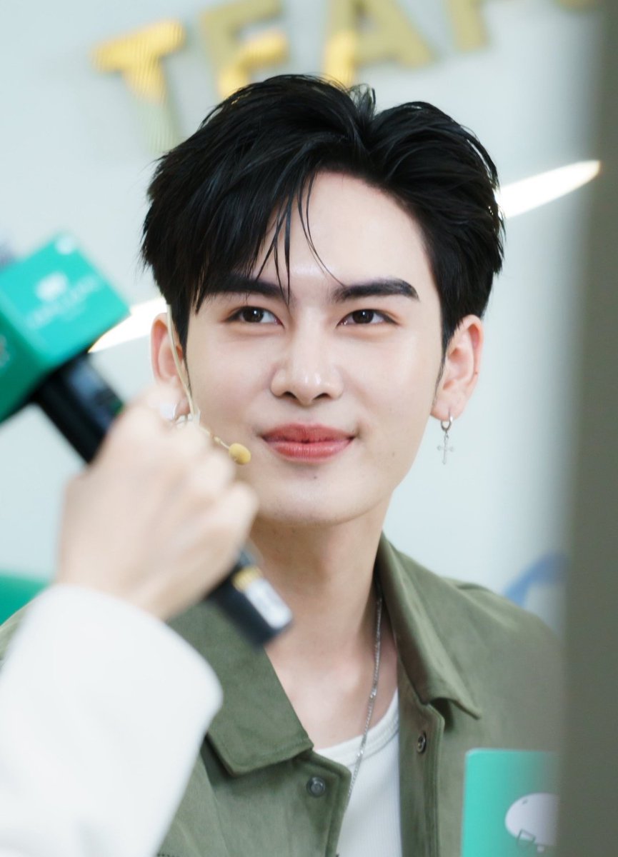 Aoysmile1986's tweet image. รอยยิ้มที่ทำให้ทุกอย่างดูสดใสขึ้นทันทีคือรอยยิ้มของแซนต้า🥰🤍

PERTHSANTA JOY KAMUTEA

#NEWKAMUEVENTxPerthSanta
#PerthTanapon #Santapp  
#เพิร์ธแซนต้า #PerthSanta