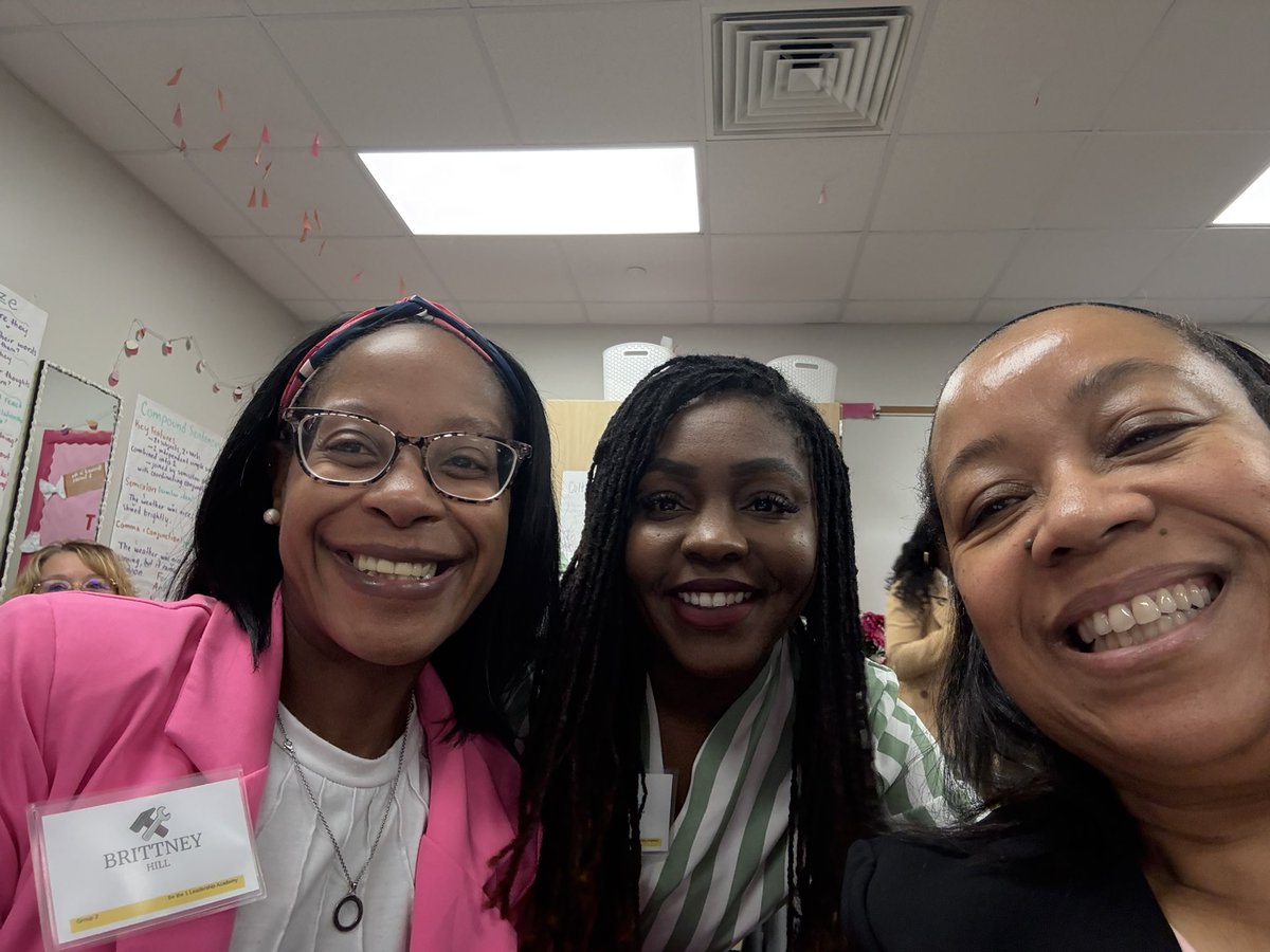 HuntDeborahA's tweet photo. The Be the 1 Leadership Academy training today was phenomenal! We are future Assistant Principals.  Thank you Ms. Mumphrey for an awesome leadership session #BeThe1 #LCISDLeader https://t.co/89UTKi8f57