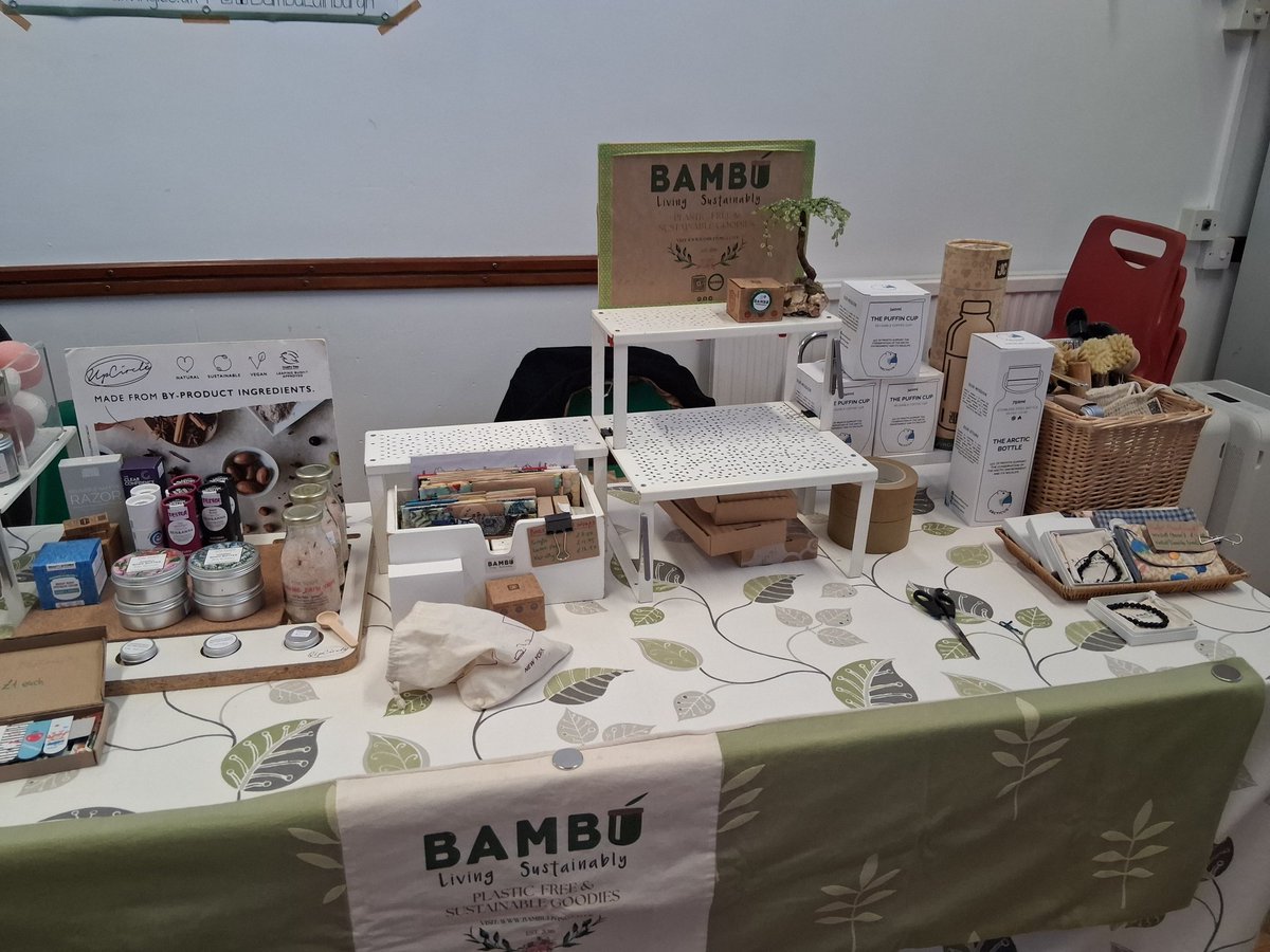 PlasticFreeQF's tweet photo. Huge thanks to everyone who made our Green Christmas even such a success! 
Lots of ideas to make the festive season more environmentally friendly https://t.co/2WItXBPrqu