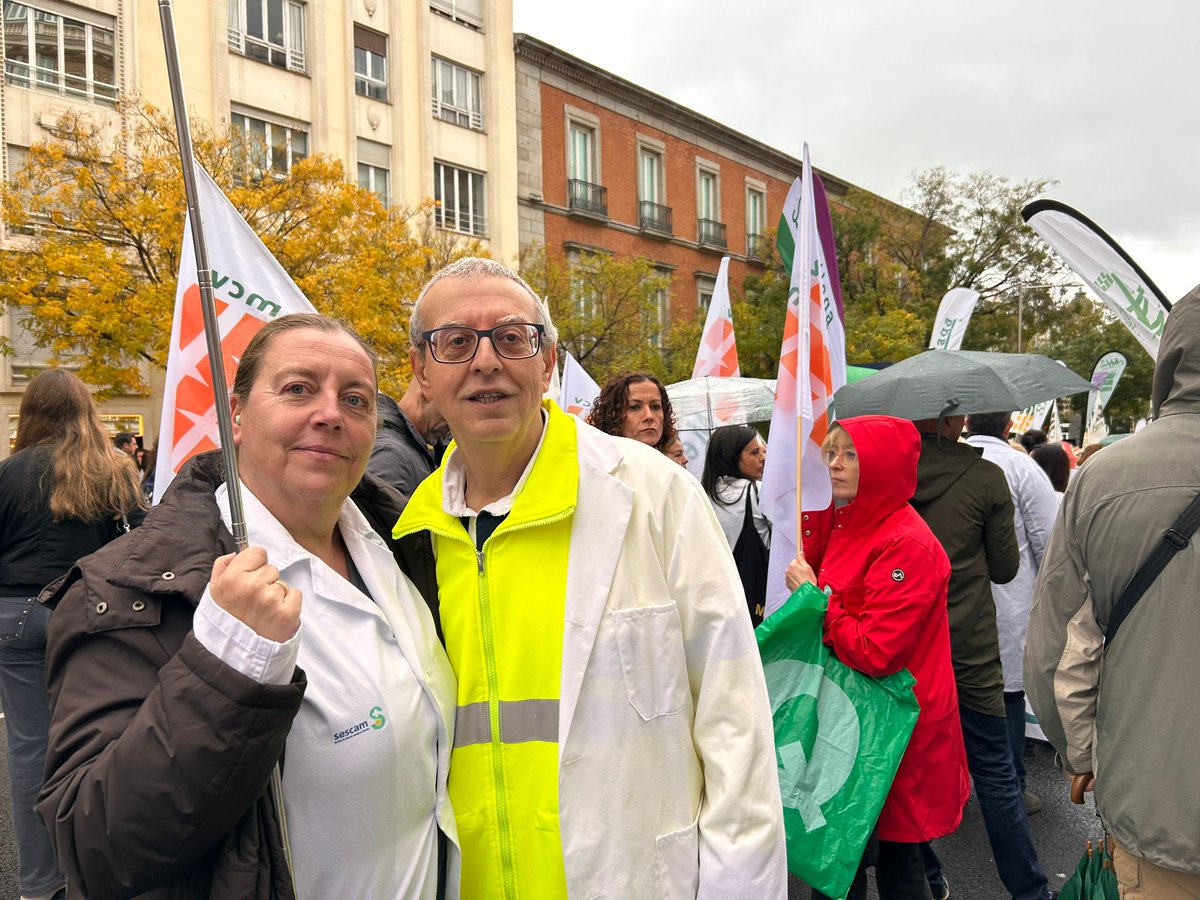 CESMGuadalajara's tweet image. 📸 Imágenes de la manifestación  15 de noviembre de 2025
#Madrid | CESM #CLM 
🥼🩺🥼
✅ ¡Por un #EstatutoPropio Ya!
🔹 Hoy,  hemos alzado la voz unidos en defensa de nuestra profesión. @cesm_sindicatos
@smandaluz #SESCAM 
💥 ¡Basta ya de excusas!
📢 #CarreraProfesionalSescamYA