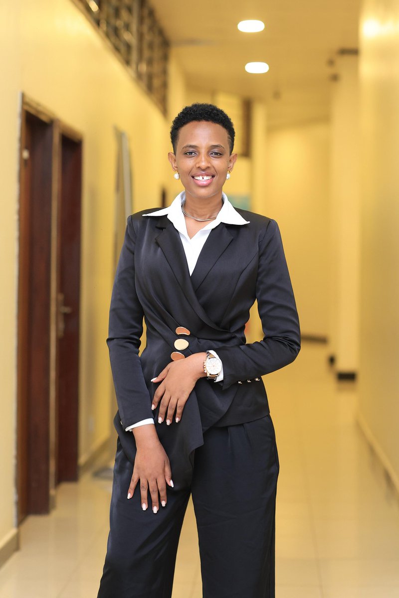 Winniesuccess1's tweet image. Ending another year with no ring on my finger 🥹🥹