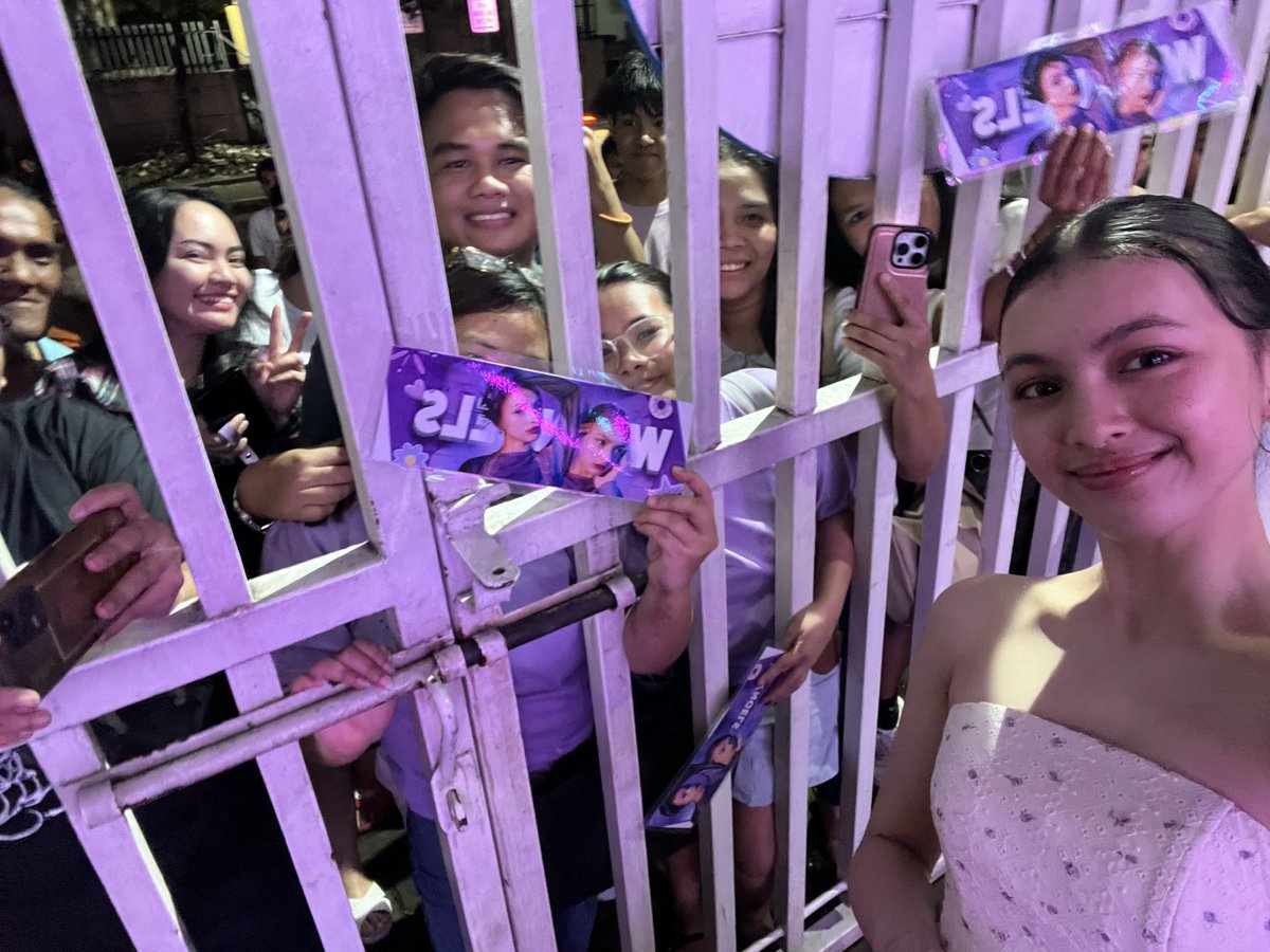 Welcome home, OUR BIG WINNER <a href="/waynonacollings/">Waynonacollings</a> !
Stepping back into the outside world is a whole new chapter, and we couldn’t be prouder of you. You walked through that house with so much strength, grace, and authenticity — and now that you’re here, we want you to feel the love