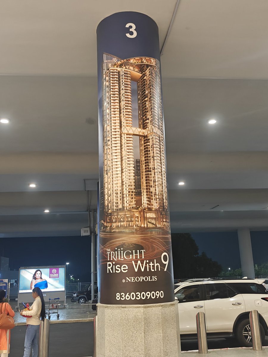 realhyderabad86's tweet image. Rise with 9 going with very aggressive airport marketing!

The project renders, location are stunning 

Double height ceiling for some flats is a good offering 

Not suitable for someone who is looking to have large open spaces