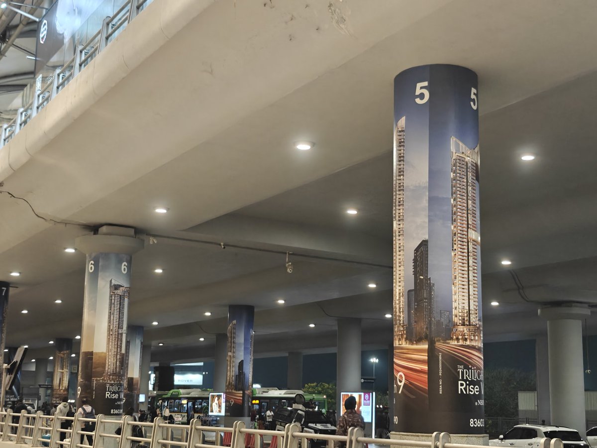 realhyderabad86's tweet image. Rise with 9 going with very aggressive airport marketing!

The project renders, location are stunning 

Double height ceiling for some flats is a good offering 

Not suitable for someone who is looking to have large open spaces