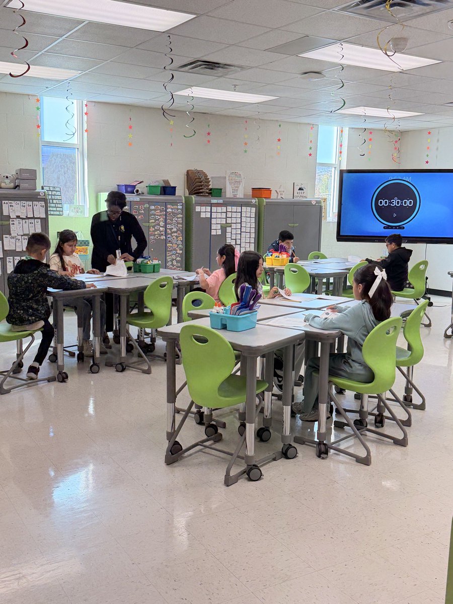 TAGinPG's tweet image. A strong start to Saturday! Admission exams, Saturday School, and competitions all around the metroplex. Thanks to our teachers and parents for lifting our Owls! 🦉💚
#WingsWideOwlPride @disdactivities @duallanguage @dallasschools @DrReyC @MJJackson1906 #Region4SayNoMore