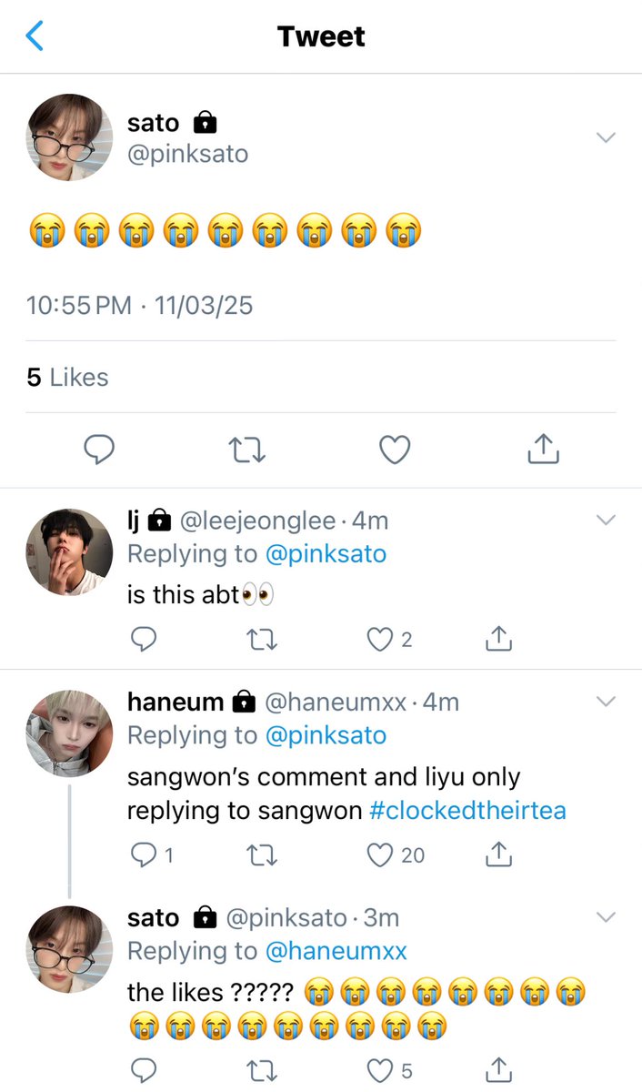 hyeonxinzZz's tweet photo. a jeju trip with the whole friend group might just be the end of their not-so-little secret 🤫

💌 a short #fredwon / #liyuwon au https://t.co/7iGV2JNWxW