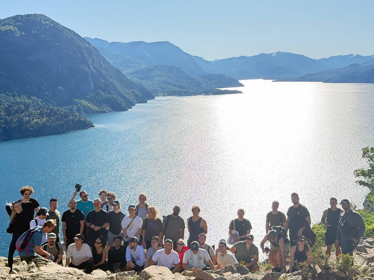 AJ | Rádius ✨ tweet media