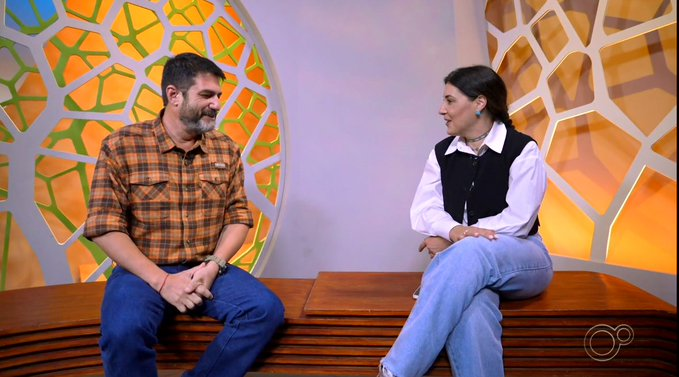 pierovergilio's tweet photo. Graças ao #MuitoMais, uma espécie de #VideoShow da TV TEM, eu descubro que a série #VidadeRodeio, que ocupa as noites de terça, foi desenvolvida pela equipe do #GloboRural https://t.co/qTzXg9sZSg