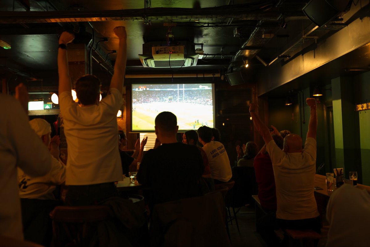 DalysWine's tweet photo. A day full of matches… what a thrill!! 🔥 If you haven’t booked your table for the next games yet - now’s the time! 🏉 You’ll find the link in our bio or… just send us a message! 💬
#livesports #strandlondon #weekendvibes #londonbeerhall #autumninternationals #livesportslondon https://t.co/hJxRmBXb9h