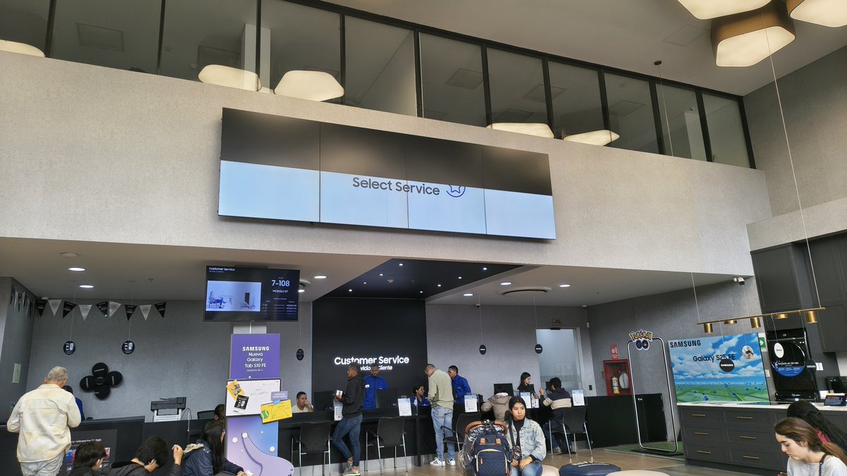 MephArenas's tweet image. @SamsungCO necesitan servicio al cliente para arreglar las pantallas de su sede de servicio al cliente