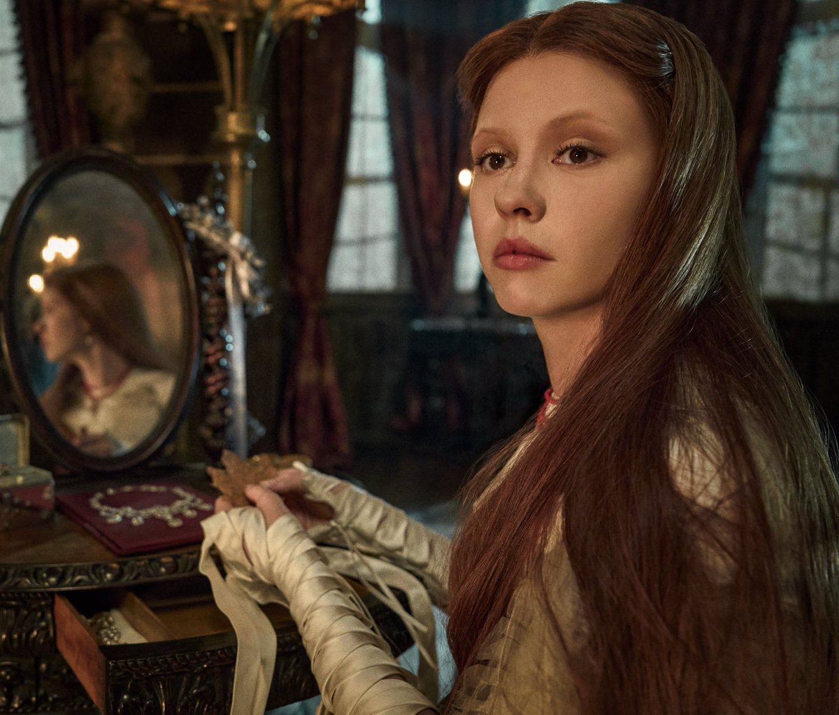 can guillermo del toro or robert eggers adapt carmilla and cast lily rose depp and mia goth like the vision is SO CLEAR