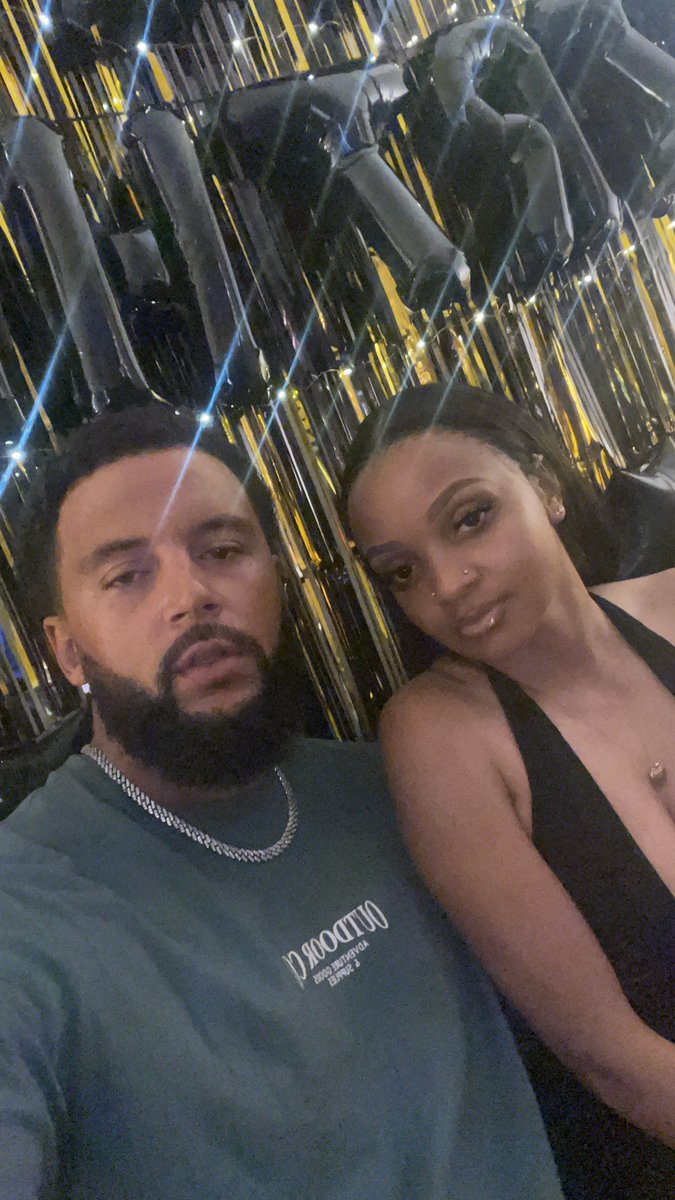 AhkCody's tweet photo. Happy Birthday to my beautiful woman. I love you girl 💙💙 https://t.co/bGfuHA9ILV