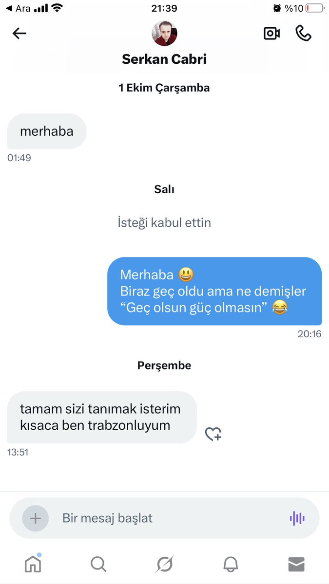 -Senin de dm kutun doludur,sevgilin de vardır.
O sırada benim dm’ye gelenlerin zekâ seviyesi 😂😂😂