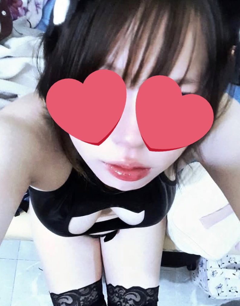 2005, cần tìm một mối quan hệ không ràng buộc ở Nha Trang, bé này có nhu cầu khá cao, anh nào thì thì ib N set kèo nha