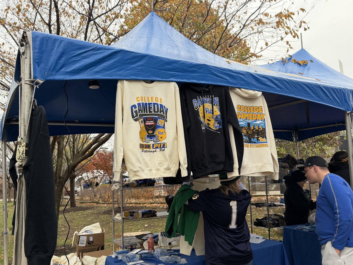 mgswift7's tweet image. A look at the GameDay merch available this morning outside @TribLIVE