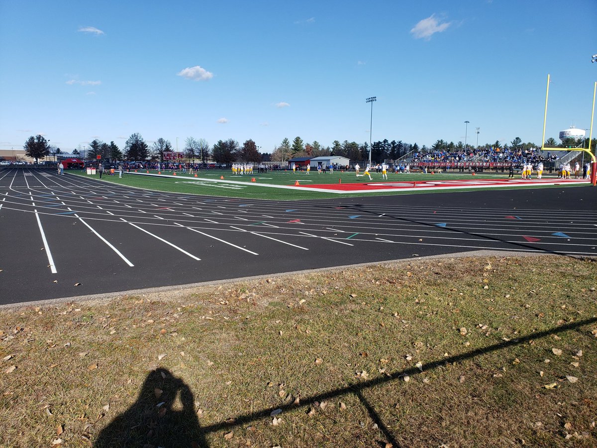 Under 20 minutes to kickoff here in Wisconsin Rapids as McDonell Central (11-1) faces Gilman (12-0) in the 8-man State Title Game. #wisfb #hsswi