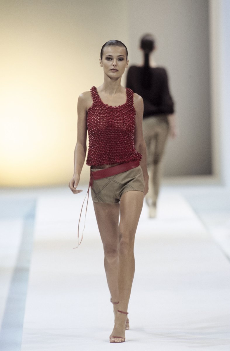 shadyasashade's tweet photo. lanvin s/s 2000 https://t.co/F5g8tottv9
