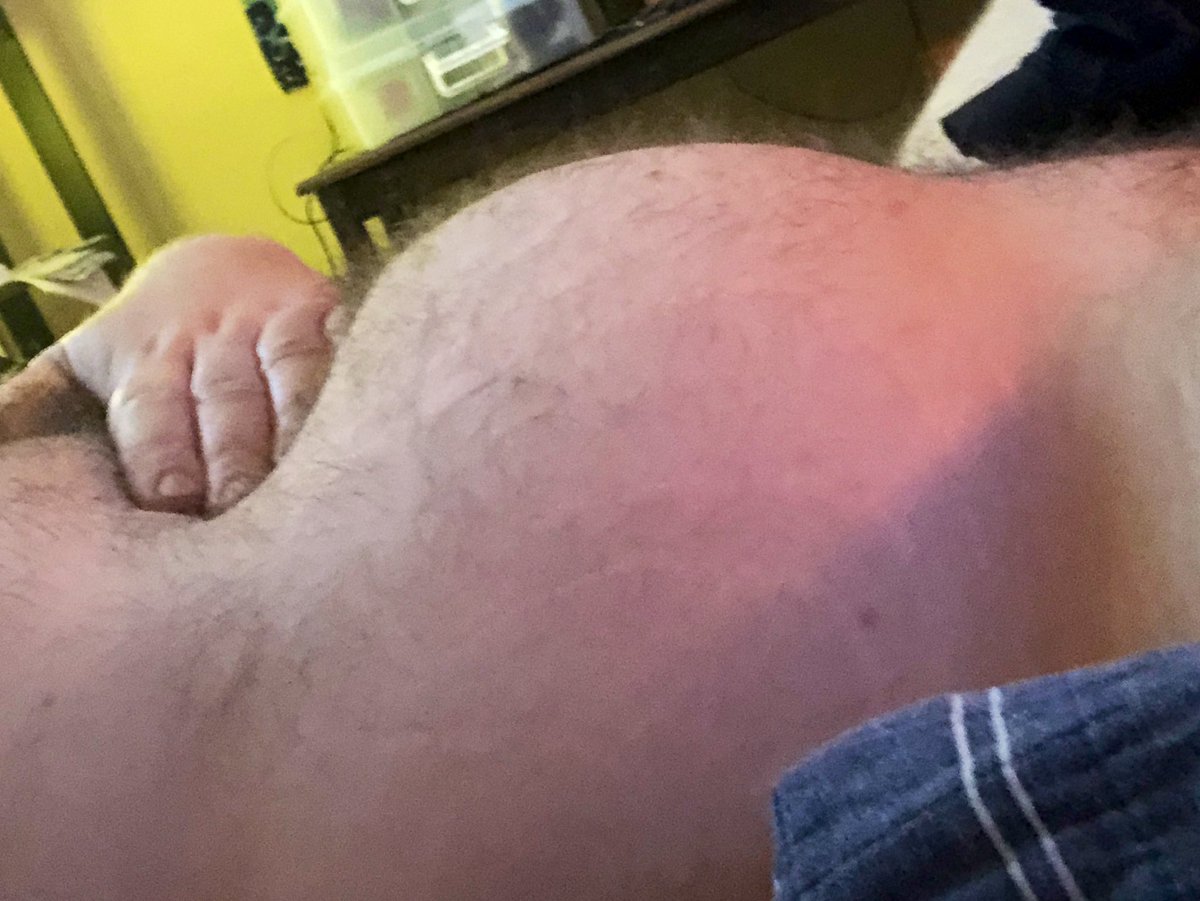 bearbladderbulge tweet media