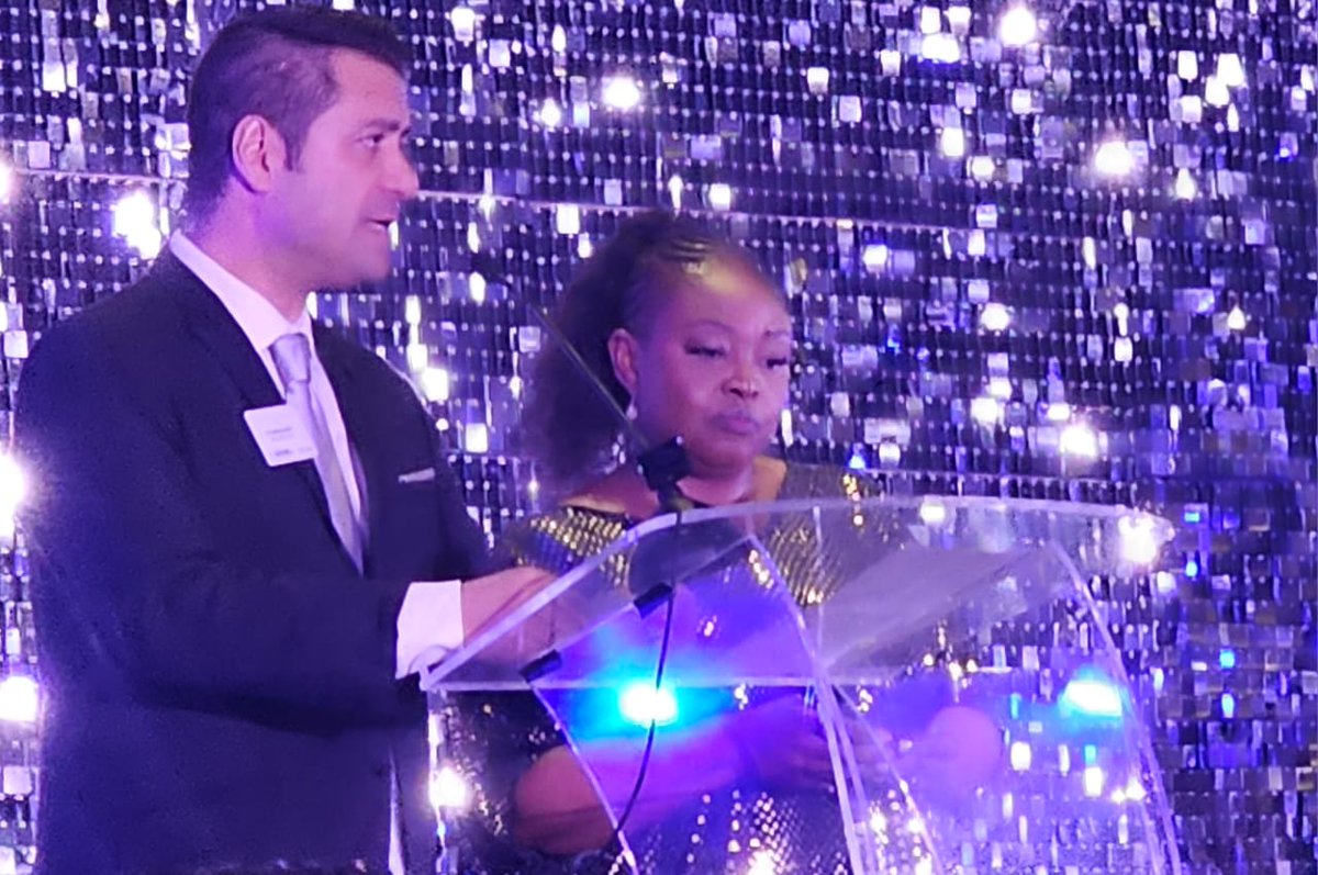 What an honour to serve on the panel of judges for the Annual GIBS Client Dinner Awards.

This year, #GIBS proudly celebrates 25 years of shaping leaders. 

Congratulations to the winners in various categories. 

Great evening!

#LeadershipDevelopment