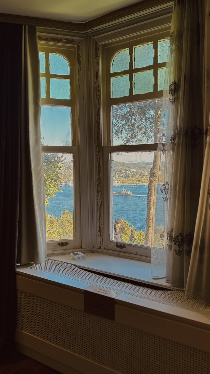 tevfik fikretin her detayını kendi çizdiği ve “âşiyan” (kuş yuvası) ismini vermiş olduğu evi;