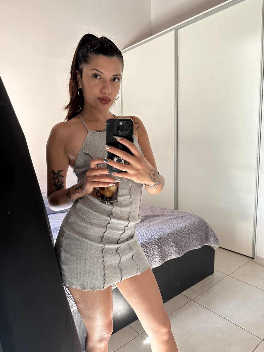 diosajules's tweet image. Me encanta usarte a mi beneficio 😍