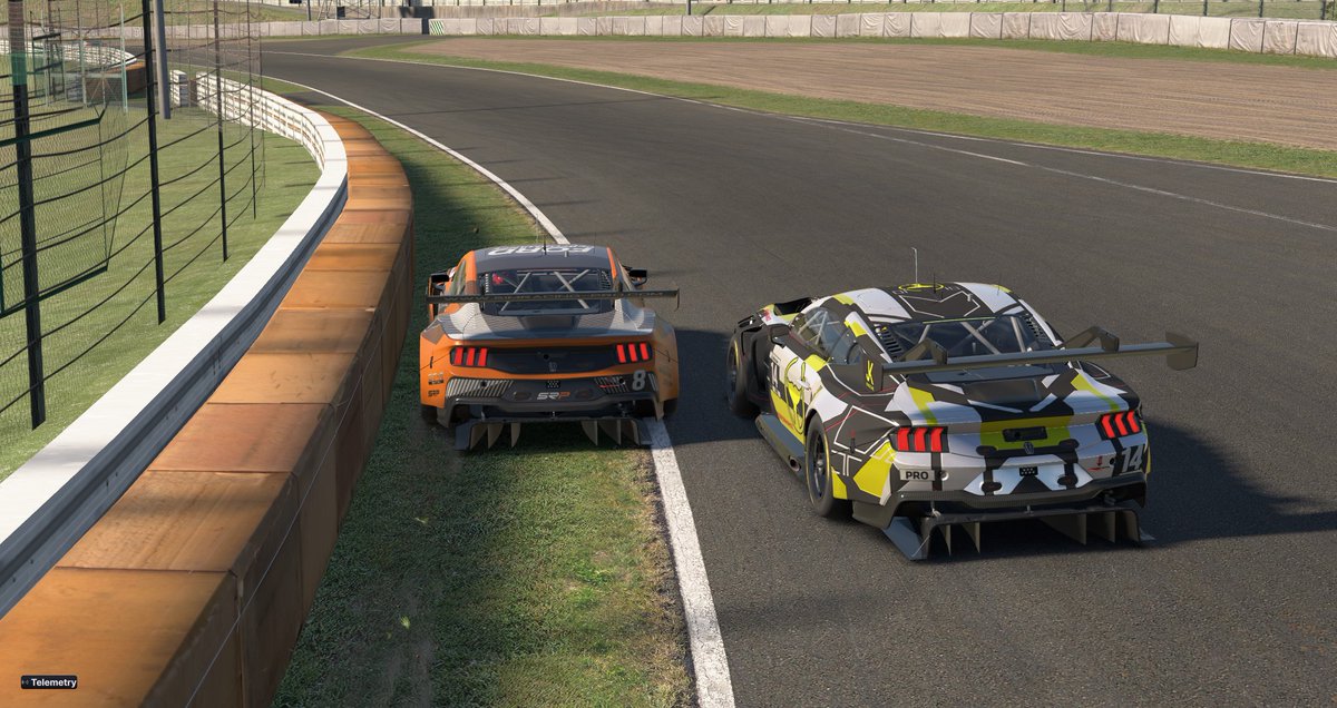 Esta librada acabo de tener que hacer para que no nos maten en un rejoin criminal 😅