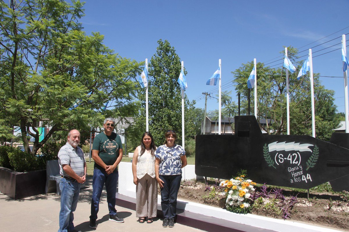 mmpcurutchet's tweet image. A ocho años de su hundimiento, recordamos y homenajeamos a los 44 héroes del ARA San Juan que continúan en patrulla eterna. 

#44Presentes