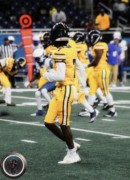 Dorron Jennings C/O 2027 ATH Denby High School. 
Season Stat.
24 Rec
462 Rec Yards
5 tds
32 Tackles
7 INT (#5 in the state)
3 INT tds
1 FF
1 FR
CITY CHAMPION 
CONFERENCE CHAMPION
THANK YOU SENIORS.

hudl.com/v/2TCisa