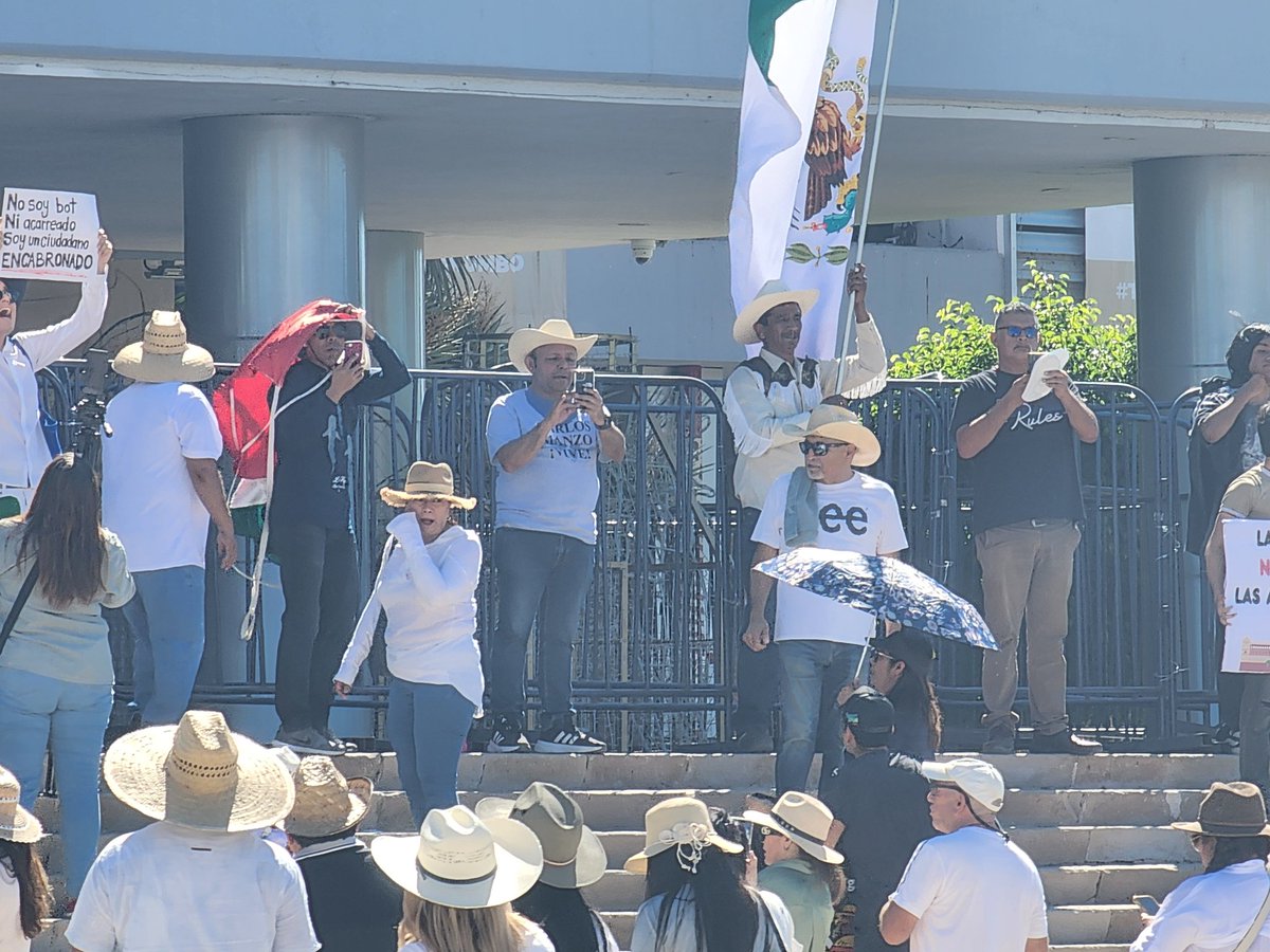 ladamianachoco's tweet image. La Paz BCS presente en la Marcha
#MarchaNacional
#LaPazBCS
#Nosoybot