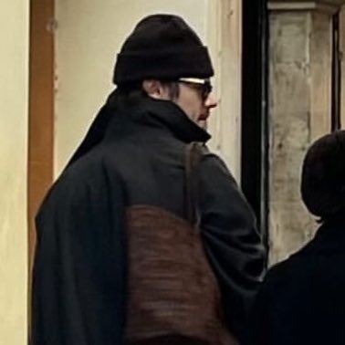 hsgaaay's tweet image. HARRY STYLES LOOKS SO ADORABLE