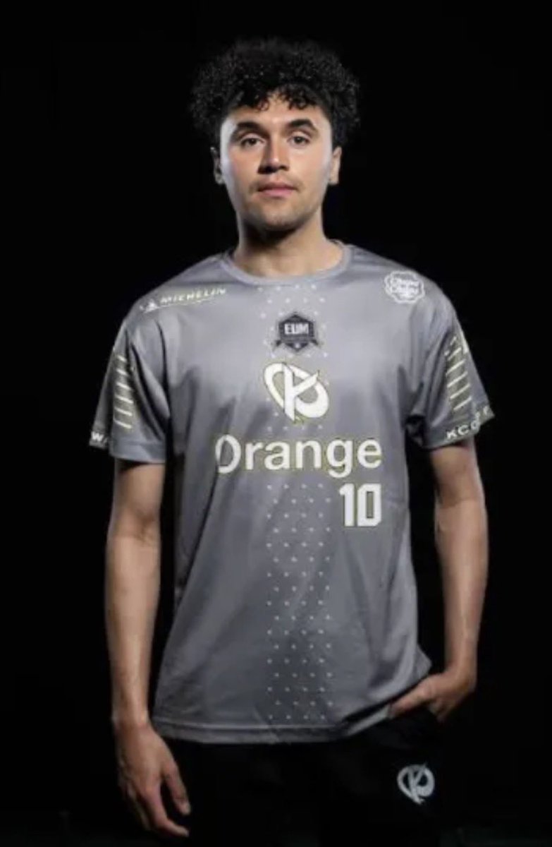 Saken n’a jamais fais ça