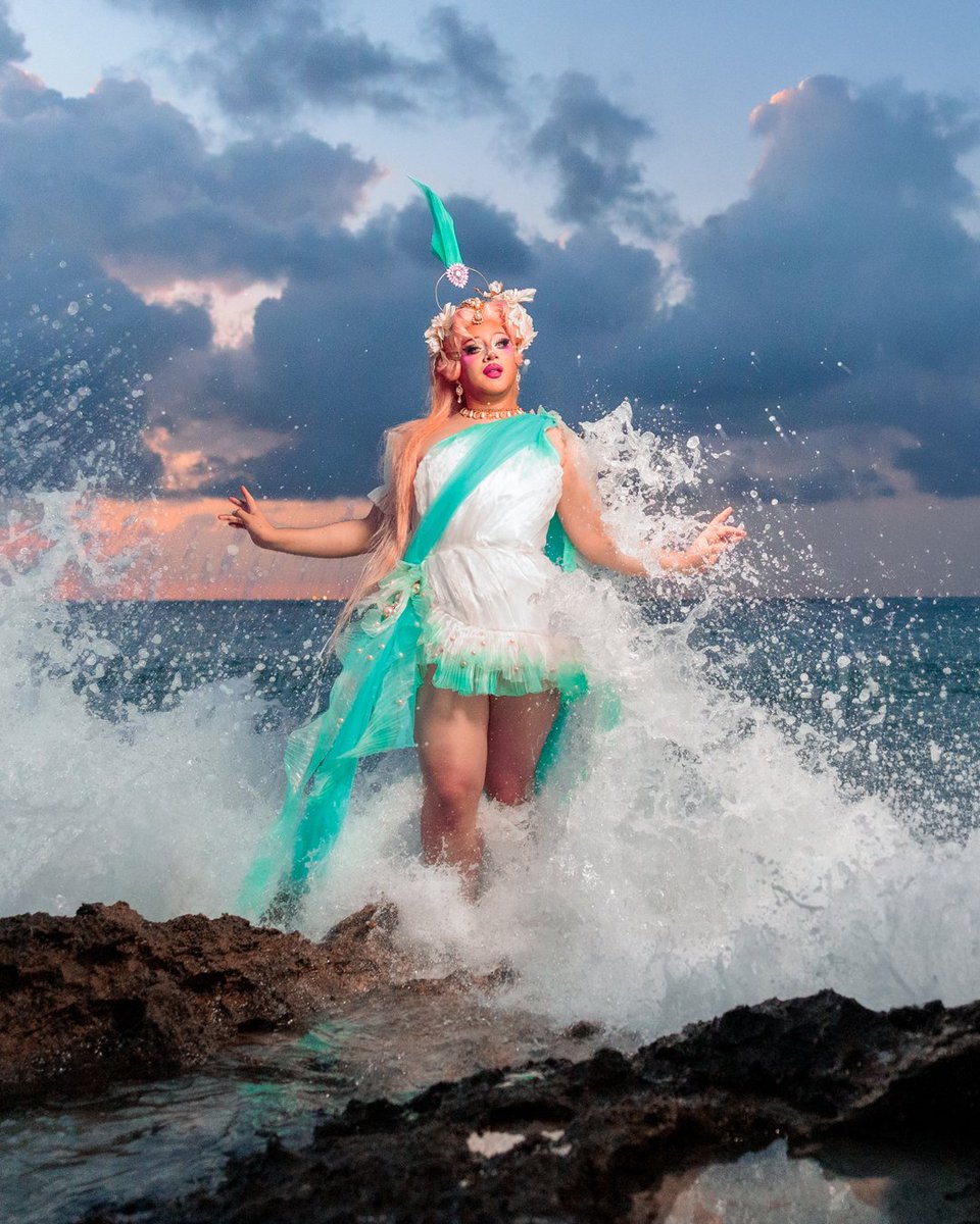 Ank_cosart's tweet image. Afrodita 🦪✨
Fotos por Menta Photo Studio
Traje, peluca y maquillaje por mi 💕 #ank #HausOfArt