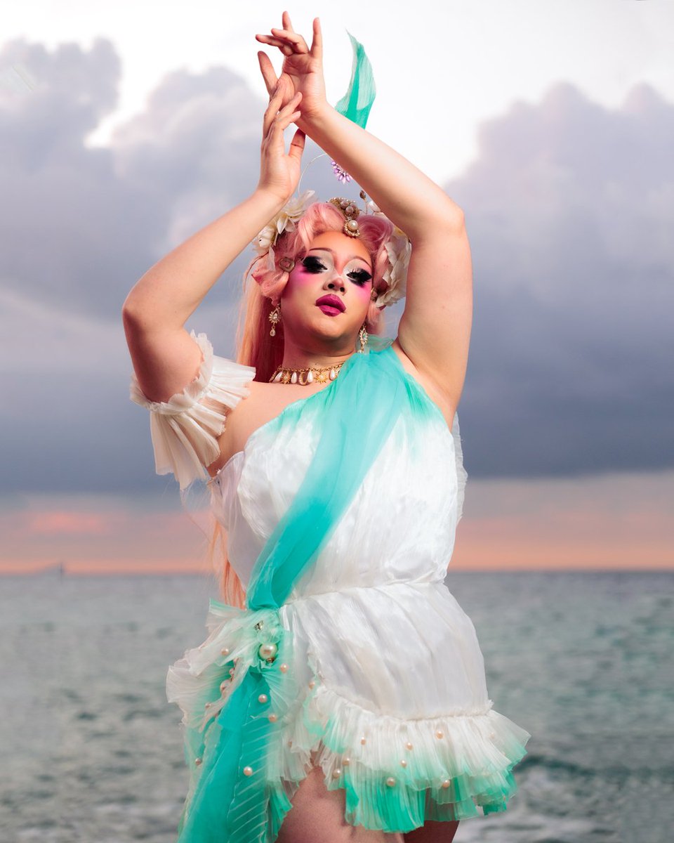 Ank_cosart's tweet image. Afrodita 🦪✨
Fotos por Menta Photo Studio
Traje, peluca y maquillaje por mi 💕 #ank #HausOfArt