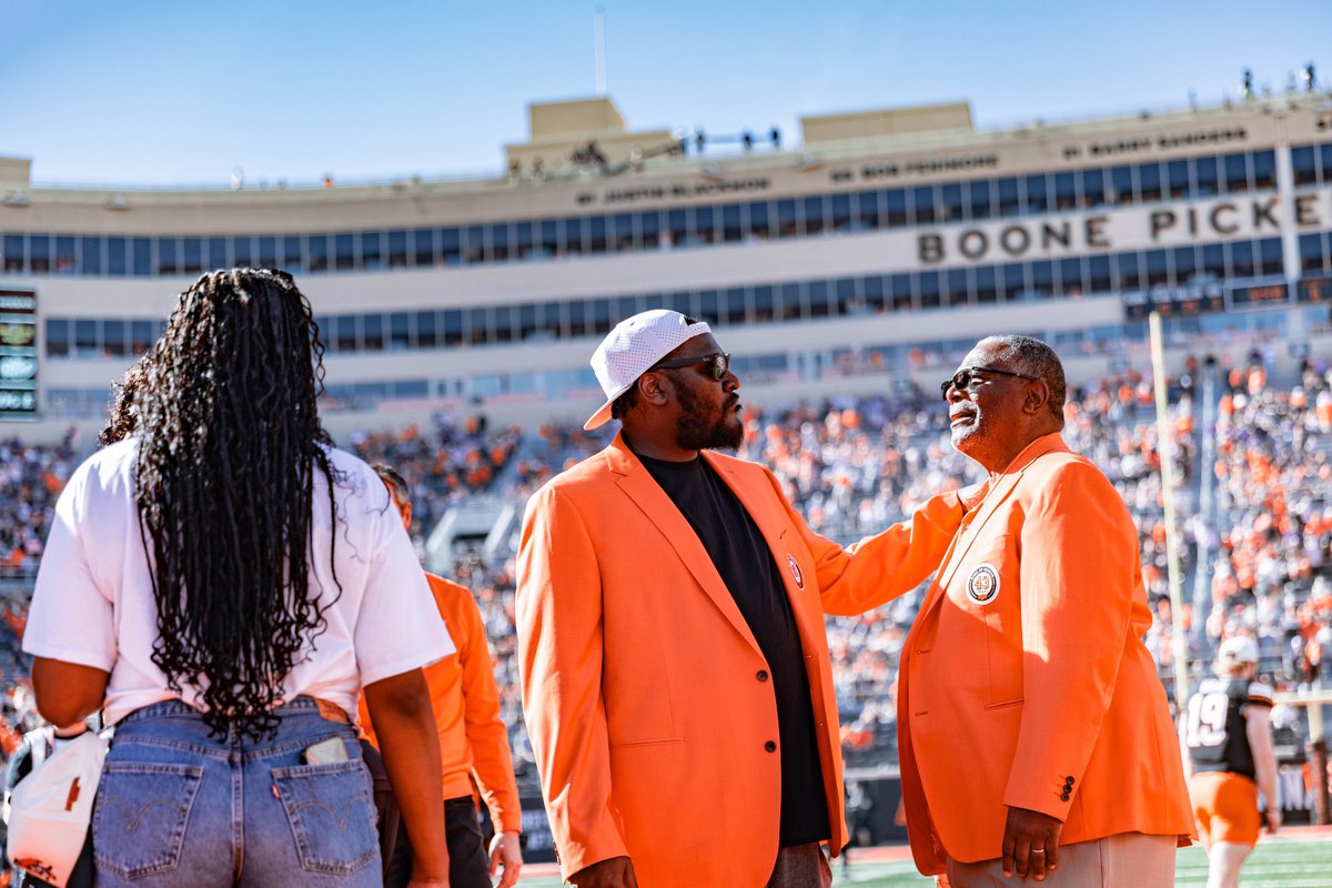 CowboyFB's tweet image. Welcome to the Ring of Honor, Justin Blackmon! 🤠