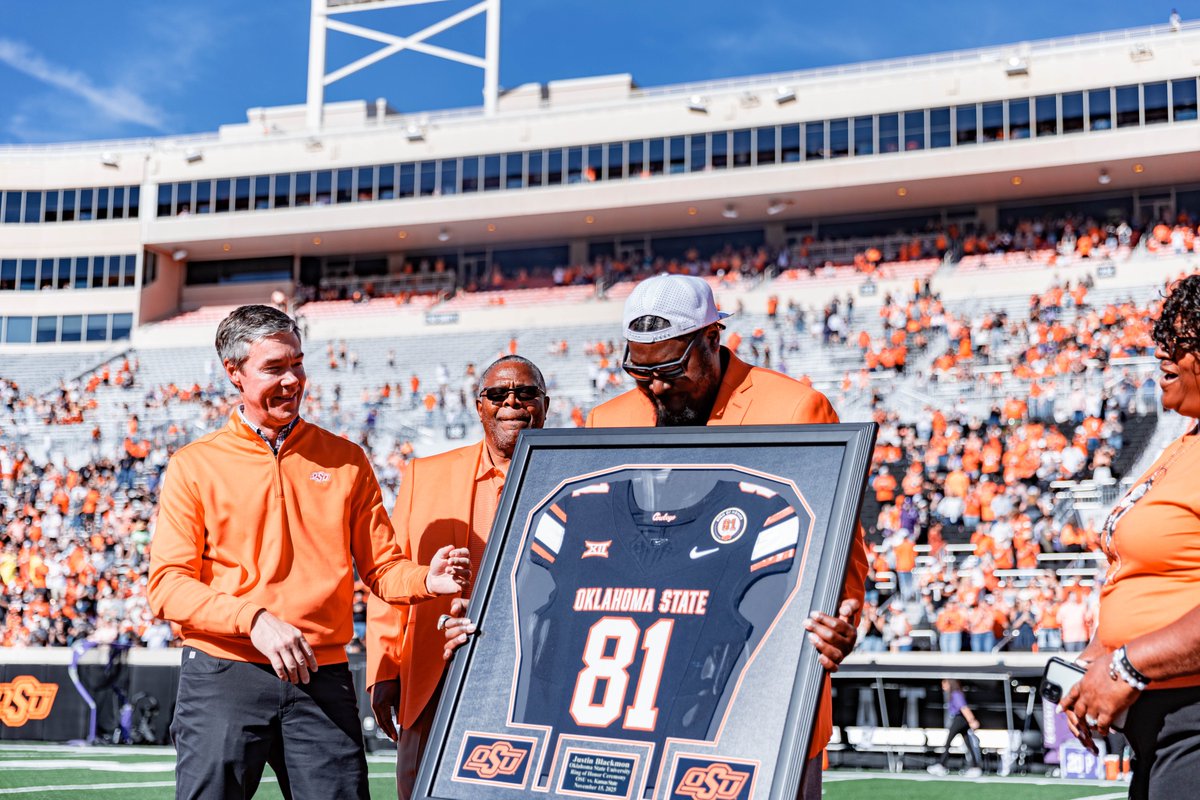 CowboyFB's tweet image. Welcome to the Ring of Honor, Justin Blackmon! 🤠